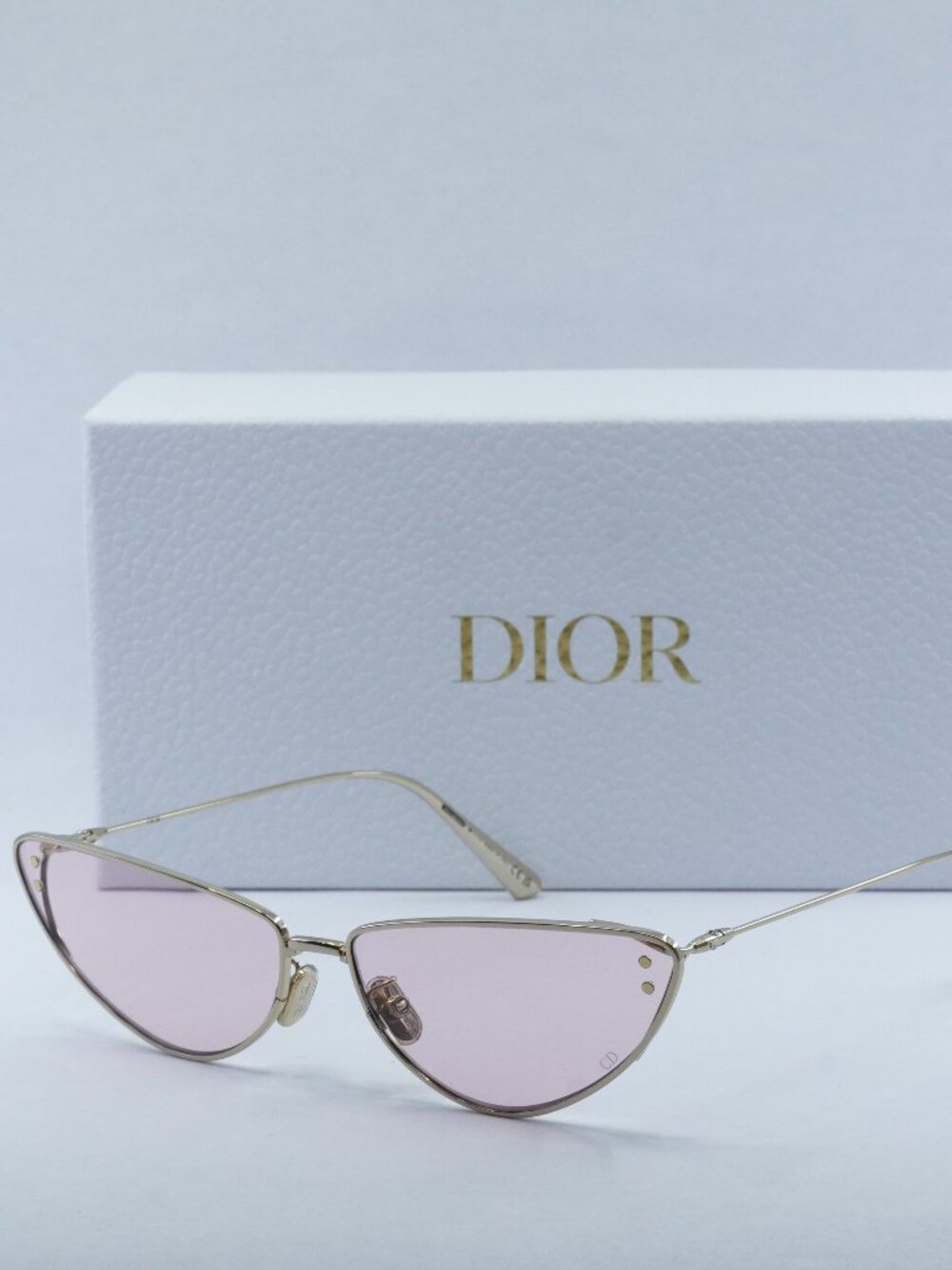 Dior MISSDIOR B1U B0O0 Cat Eye Sunglasses – Gold / Purple
